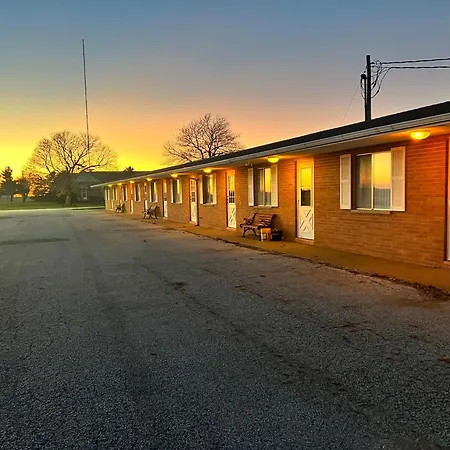 Oyo Hotel Prairie Winds Carthage Keokuk Hwy 136